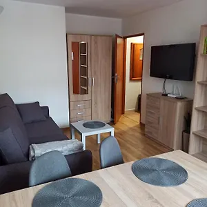 apartamenty-jola.szklarskaporebahotels.net/